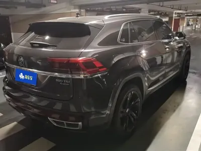 Volkswagen Teramont 2022, 54800 км, за 25637.6 USD