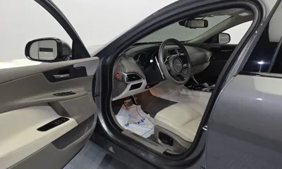 Jaguar XE 2017, 173444 км, за 3900.5 USD - фото 10