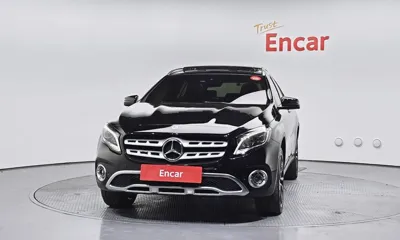 Mercedes-Benz GLA-Class 2019, 93346 км, за 10510.32 USD