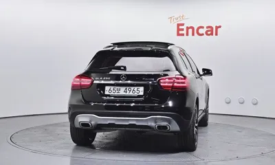 Mercedes-Benz GLA-Class 2019, 93346 км, за 10510.32 USD