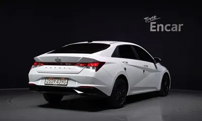 Hyundai Avante 2023, 118991 км, за 9181.48 USD