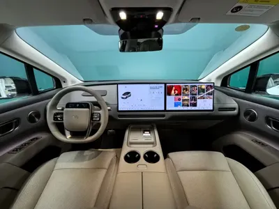 Li Auto 理想i8 2025, 5500 км, за 45425.33 USD