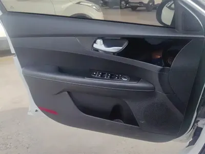 Kia K3 2020, 80800 км, за 5885.7 USD - фото 7