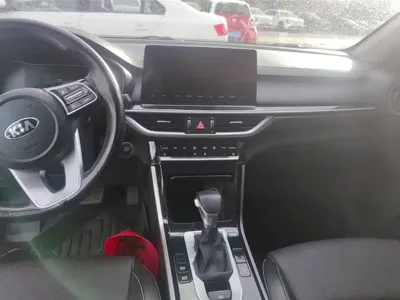 Kia K3 2020, 80800 км, за 5885.7 USD - фото 13