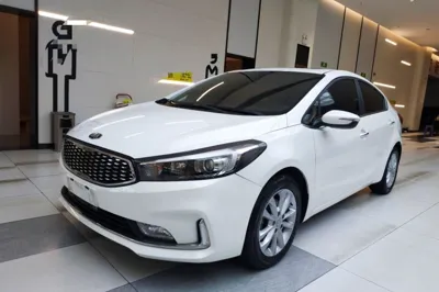 Kia K3 · 2016 год