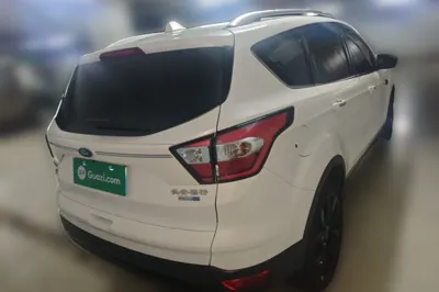 Ford Kuga 2017, 104700 км, за 8432 USD