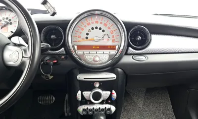 MINI Clubman 2010, 97749 км, за 3744.09 USD - фото 15