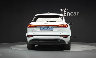 Audi SQ6 e-tron 2025, 23006 км, за 57003.29 USD