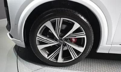 Audi SQ6 e-tron 2025, 23006 км, за 57003.29 USD