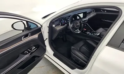Kia K5 2023, 35307 км, за 26618.09 USD - фото 10