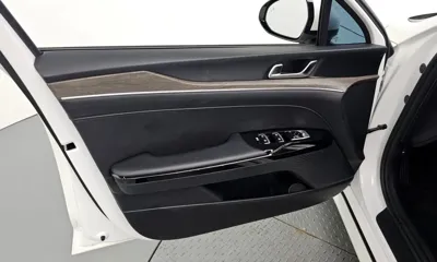 Kia K5 2023, 35307 км, за 26618.09 USD - фото 24