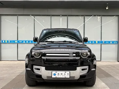 Land Rover Defender 2024, 83000 км, за 80722.39 USD