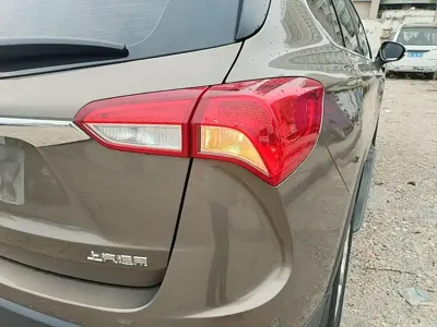 Buick Envision Plus 2018, 132900 км, за 6468.58 USD - фото 19