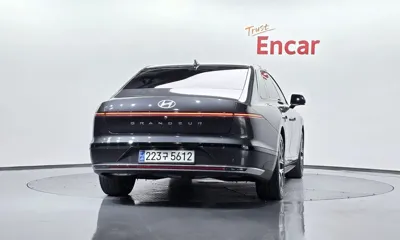 Hyundai Grandeur 2023, 36845 км, за 18508.74 USD