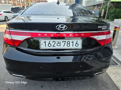 Hyundai Grandeur 2016, 164600 км, за 3903.2 USD