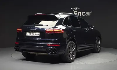 Porsche Cayenne 2016, 252559 км, за 14375.74 USD
