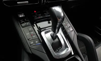 Porsche Cayenne 2016, 252559 км, за 14375.74 USD - фото 9
