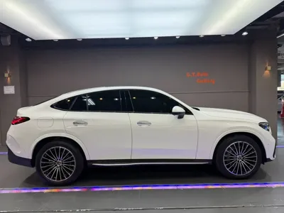 Mercedes-Benz GLC-Class 2025, 8866 км, за 49488.81 USD