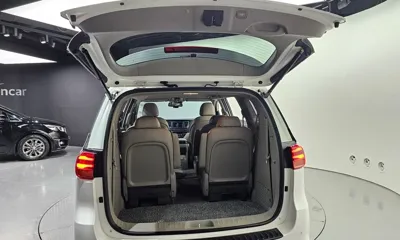 Kia Canival 2019, 159015 км, за 66096.03 USD - фото 20