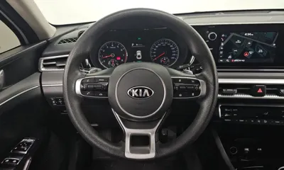 Kia K5 2021, 96509 км, за 10198.67 USD - фото 13