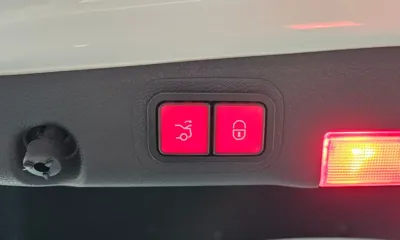 Mercedes-Benz E-Class 2019, 98881 км, за 14403.7 USD - фото 20