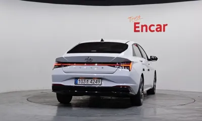 Hyundai Avante 2021, 77588 км, за 11225.63 USD