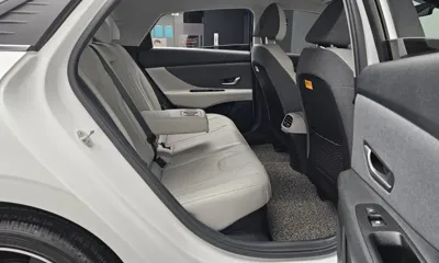 Hyundai Avante 2021, 77588 км, за 11225.63 USD - фото 12