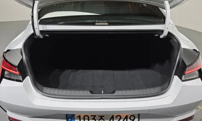 Hyundai Avante 2021, 77588 км, за 11225.63 USD - фото 20