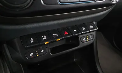 ChevroletGMDaewoo Colorado 2021, 66788 км, за 14651.29 USD - фото 19