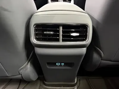 BYD Seal 06GT 2025, 9000 км, за 16487.63 USD - фото 18