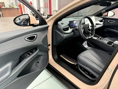 BYD Seal 06GT 2025, 9000 км, за 16487.63 USD - фото 24