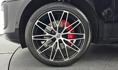 Porsche Macan 2022, 17629 км, за 56387.03 USD