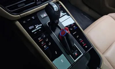 Porsche Macan 2022, 17629 км, за 56387.03 USD - фото 9