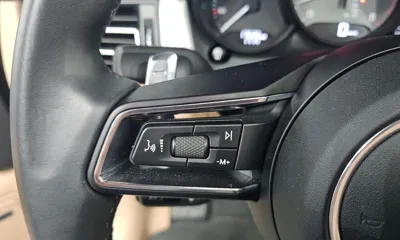 Porsche Macan 2022, 17629 км, за 56387.03 USD - фото 31
