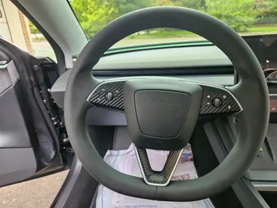 Tesla Model 3 2024, 8404 км, за 65765.6 USD - фото 12