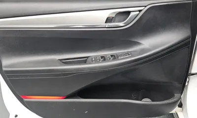 Hyundai Grandeur 2022, 146555 км, за 11152.68 USD - фото 24