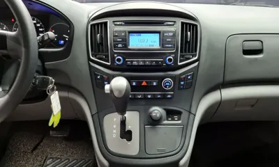 Hyundai Starex 2019, 99161 км, за 12414.6 USD - фото 15
