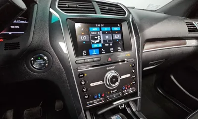 Ford Explorer 2017, 68656 км, за 10503.15 USD - фото 16