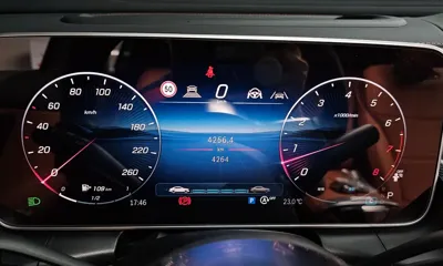 Mercedes-Benz GLC-Class 2025, 4264 км, за 54155.18 USD - фото 8