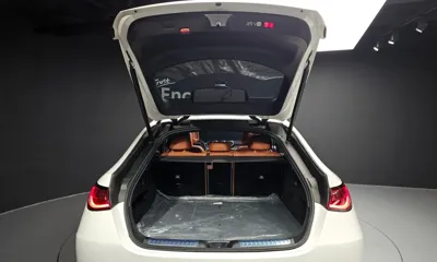 Mercedes-Benz GLC-Class 2025, 4264 км, за 54155.18 USD - фото 20