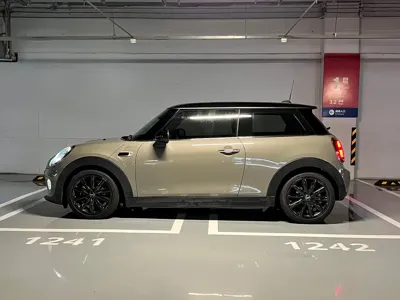 MINI MINI 2019, 67000 км, за 12966.37 USD