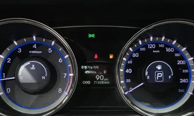 Hyundai Sonata 2012, 71628 км, за 3648.21 USD - фото 8