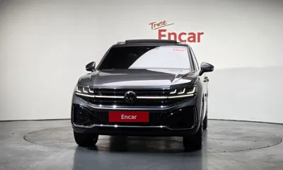 Volkswagen Touareg 2024, 54053 км, за 49536.38 USD