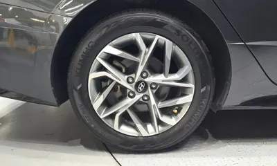 Hyundai Sonata 2022, 82593 км, за 10245.91 USD