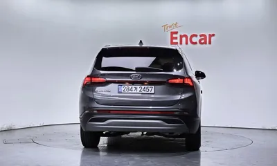 Hyundai Santafe 2023, 81131 км, за 14657.99 USD