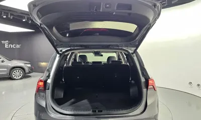 Hyundai Santafe 2023, 81131 км, за 14651.29 USD - фото 20