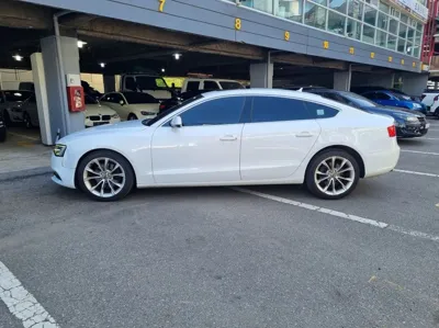 Audi A5 2016, 184069 км, за 3903.2 USD