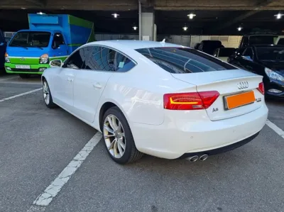 Audi A5 2016, 184069 км, за 3903.2 USD