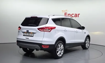 Ford Kuga 2016, 240638 км, за 3635.65 USD