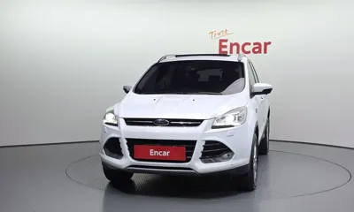 Ford Kuga 2016, 240638 км, за 3635.65 USD